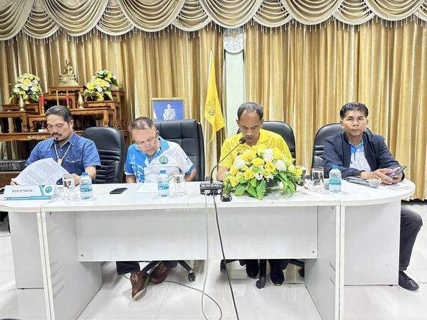 คณะผู้บริหารเข้าประชุมกำหนดจัดโครงการองค์การบริหารส่วนจังหวัดชุมพรพบประชาชน ประจำปีงบประมาณ พ.ศ. 2567