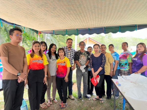เข้าร่วมโครงการฝึกอบรมอาชีพการทำผ้ามัดย้อมด้วยสีสังเคราะห์ และการขายออนไลน์ ประจำปี 2566