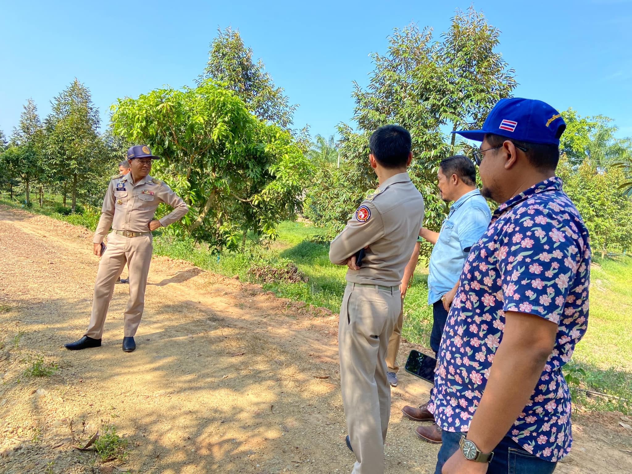 ลงพื้นที่ภัยเเล้งของตำบลหาดยาย เพื่อดำเนินการช่วยเหลือเเละเเก้ไขปัญหา